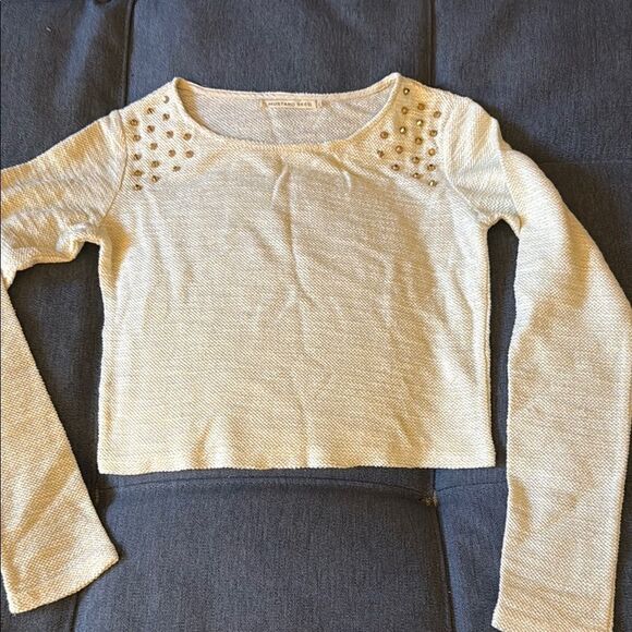 Mustard Seed Woman’s Nubby Gold Thread White Top with Stud Detail. Size Small. - Picture 1 of 7
